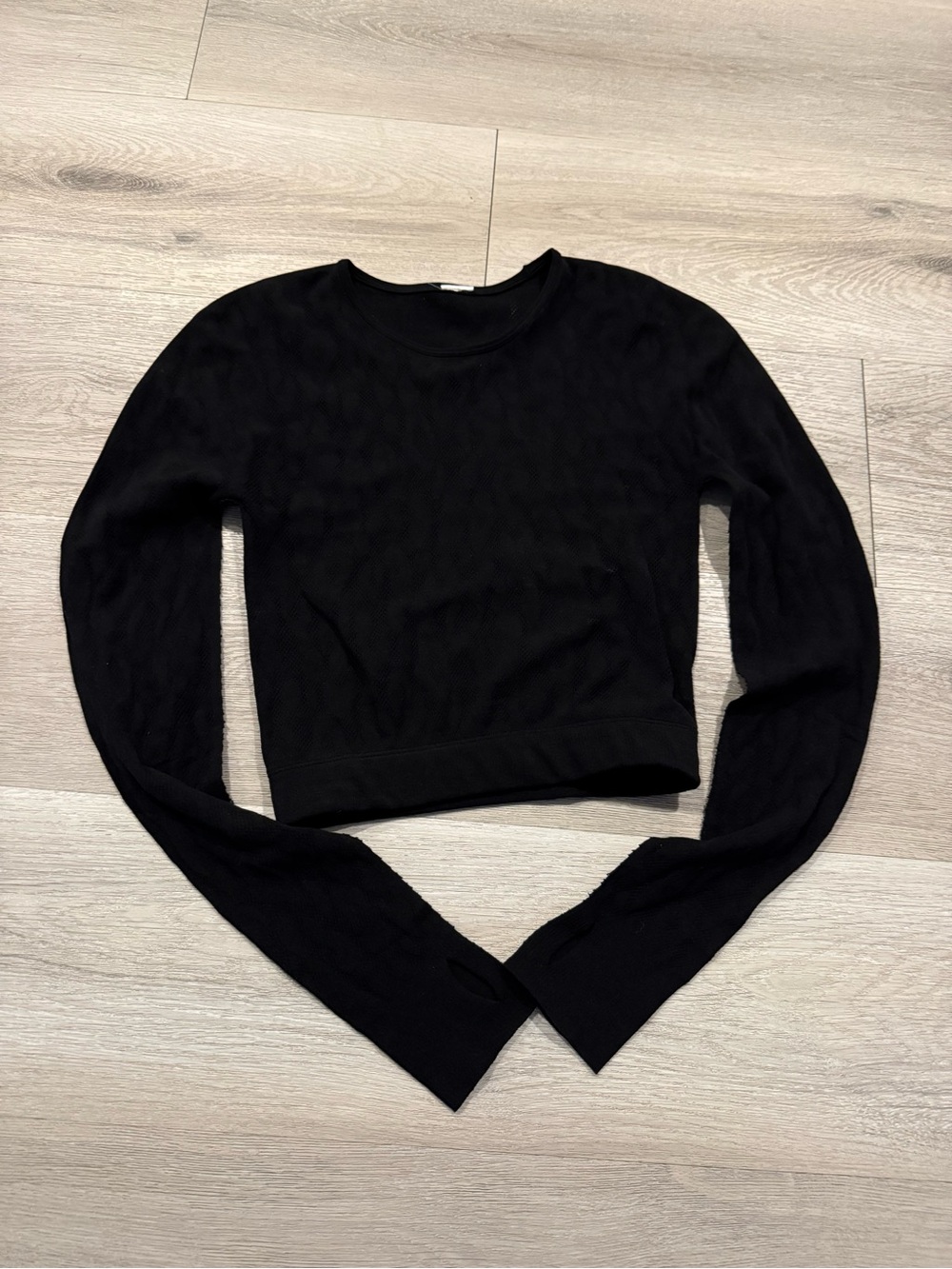 Fabletics Black Long-Sleeve Crop Crewneck Top